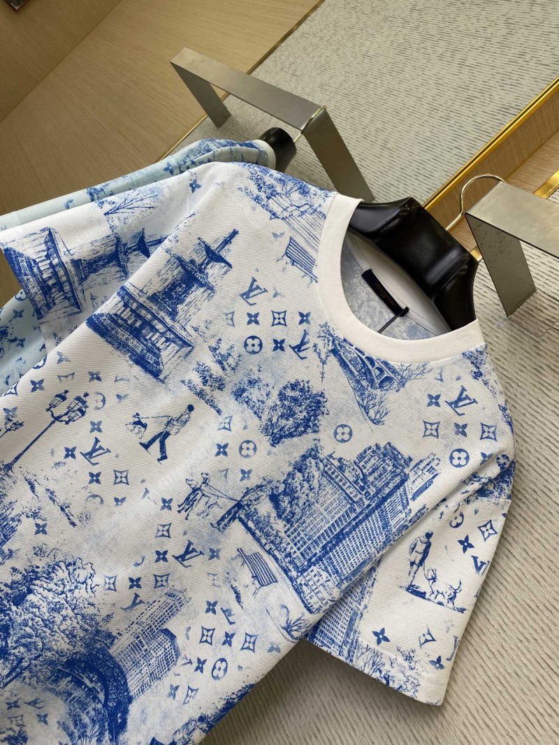 LV Dog Walking Print Short Sleeve T-Shirt 5