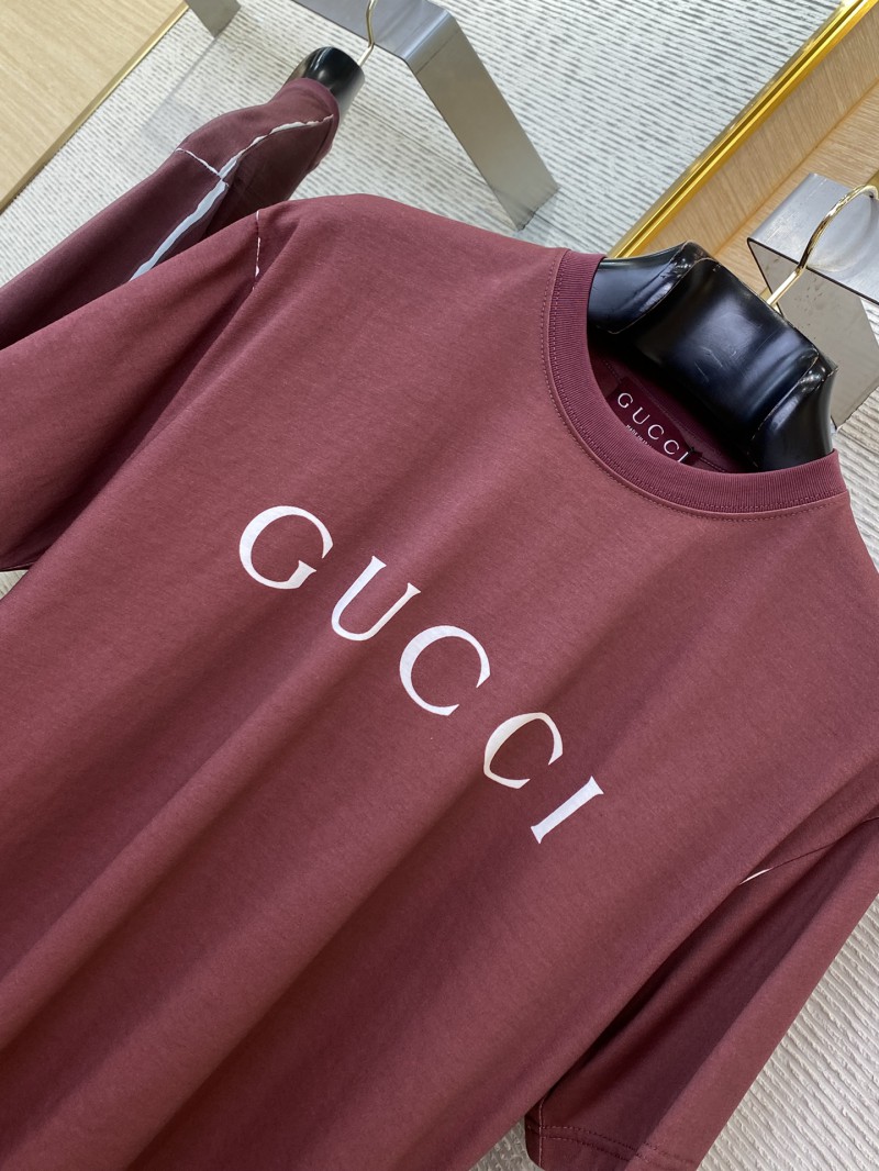 Gucci White Trim Spray Colour Round Neck Short Sleeve T-Shirt Red 5