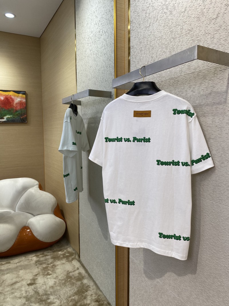 LV Letters Printed Crew Neck Short Sleeve T-Shirt 3