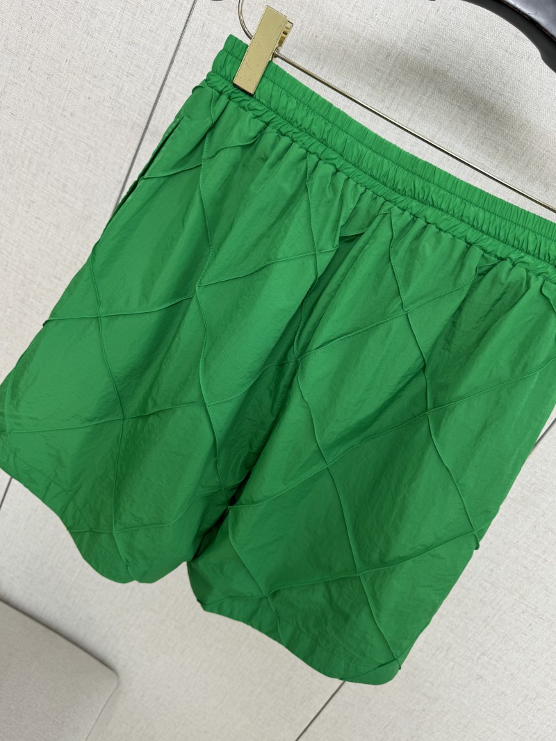 Bottega Veneta Diamond Pleated Casual Shorts Green 5
