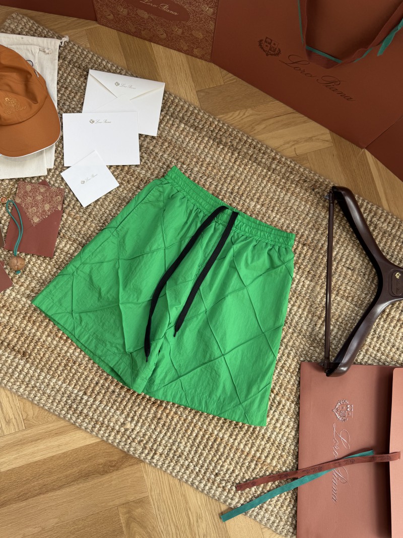 Bottega Veneta Diamond Pleated Casual Shorts Green 6