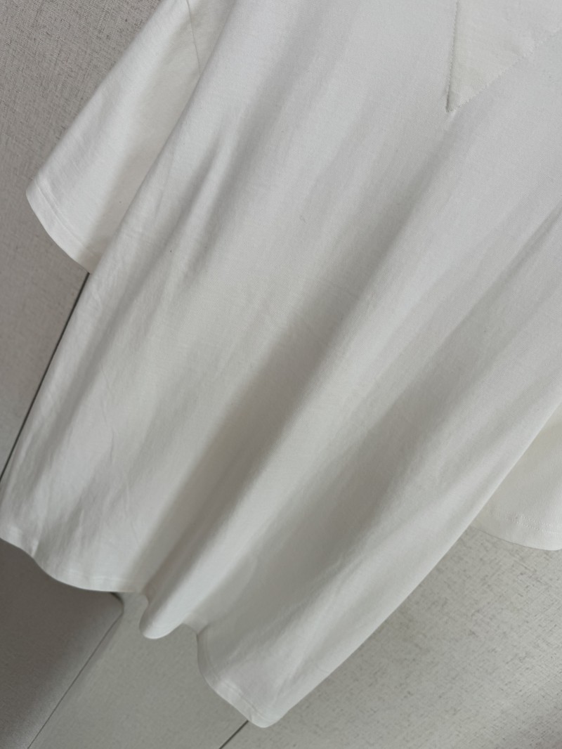 Bottega Veneta Round Neck Pocket Heart Short Sleeve White 5