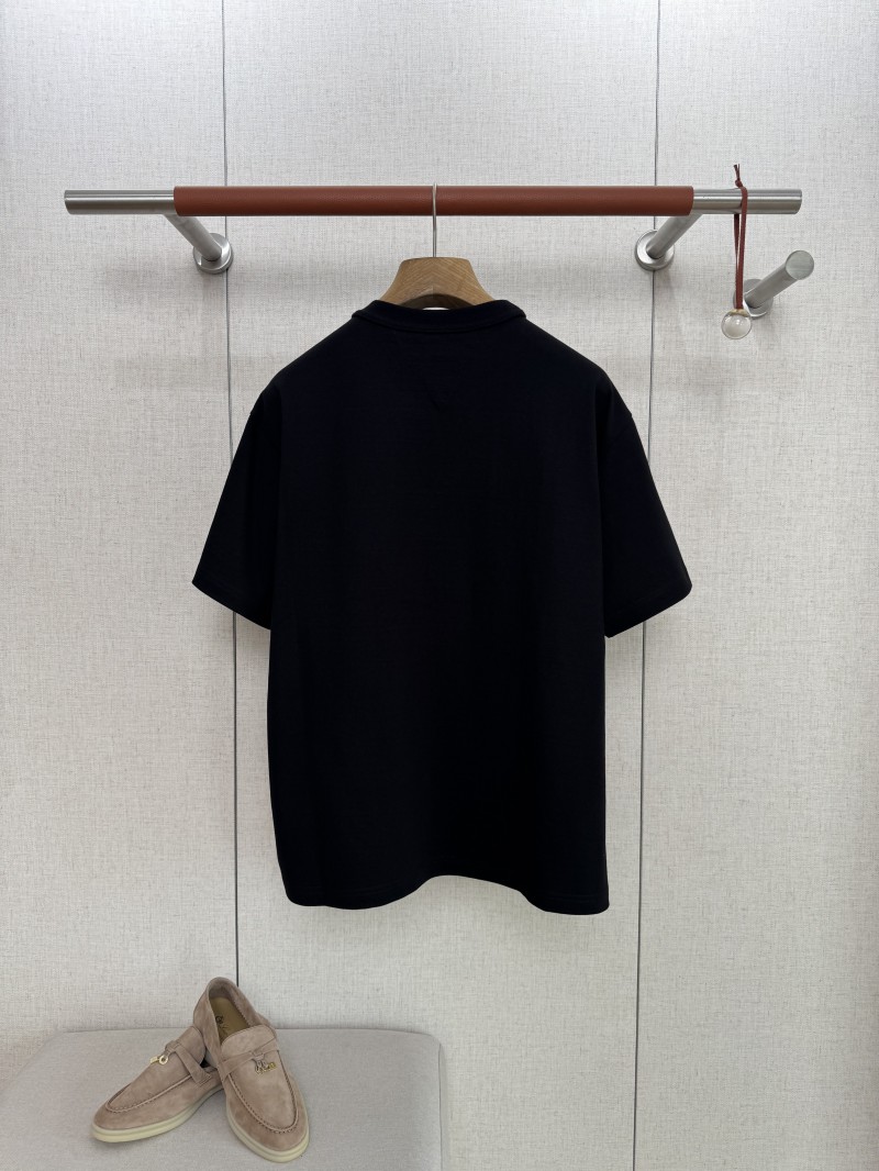 Bottega Veneta Round Neck Pocket Heart Short Sleeve Black 1