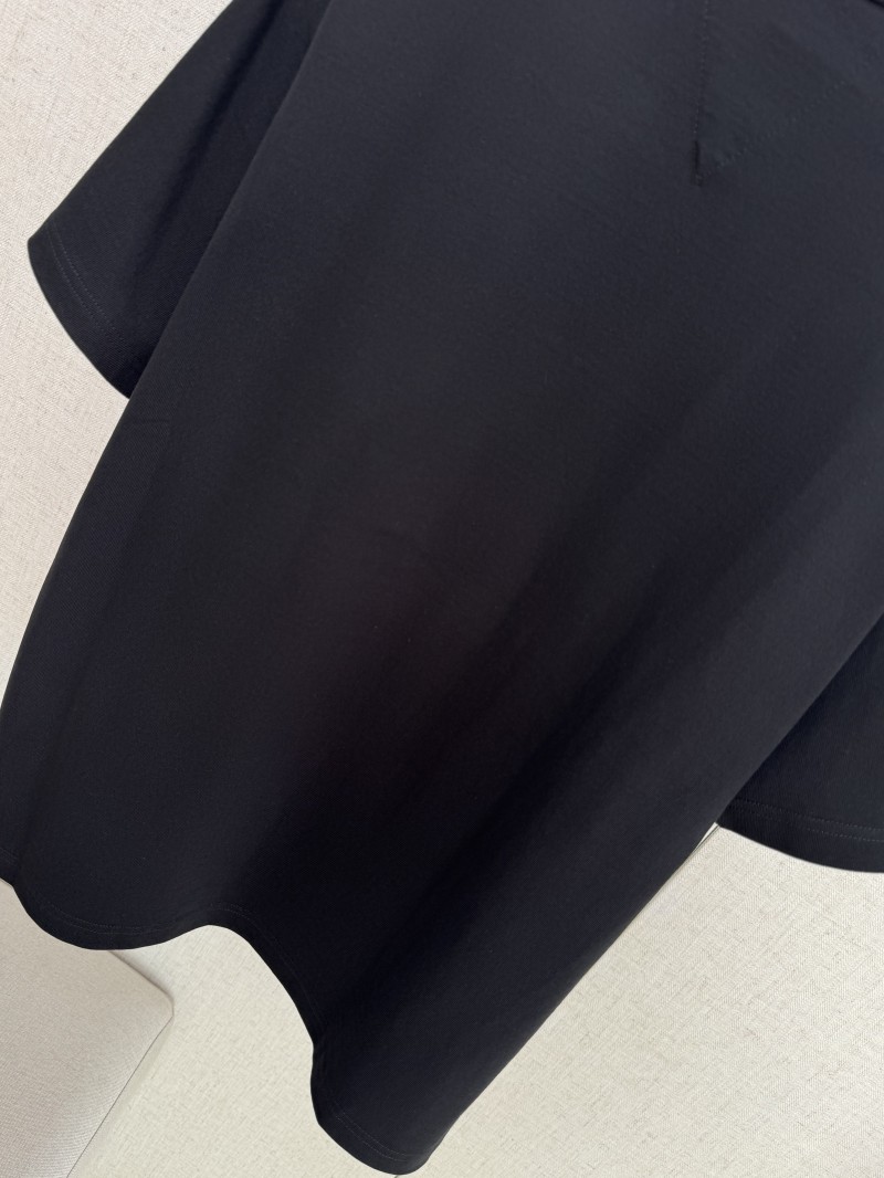 Bottega Veneta Round Neck Pocket Heart Short Sleeve Black 5