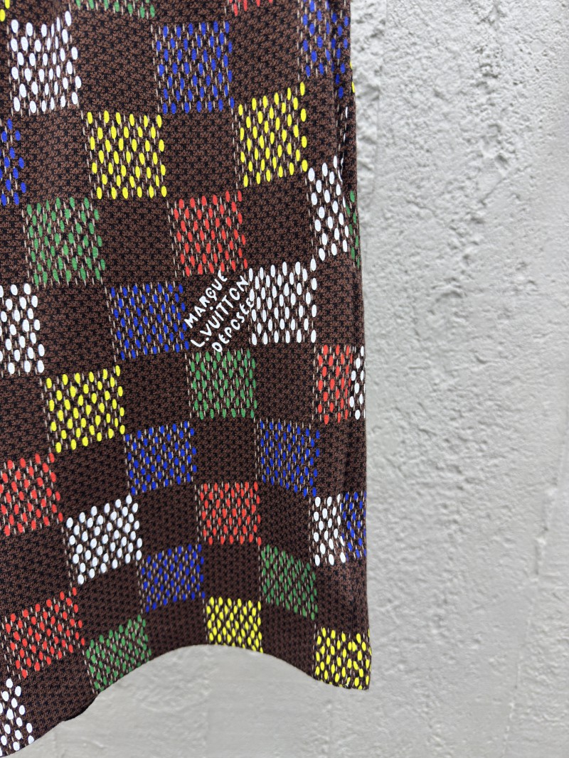 lv embossed checkerboard jacquard knit shorts 6