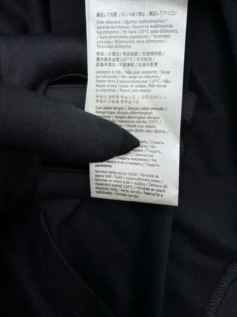 fendi embroidered label short sleeve black 8