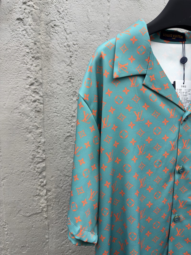 lv silk printed lapel short sleeve shirt 3