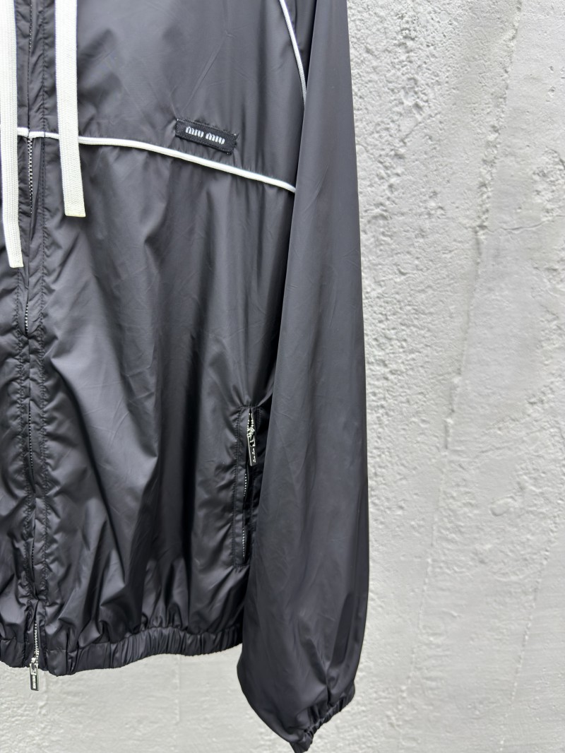 Miu Miu Zipper Hooded Jacket 1 5