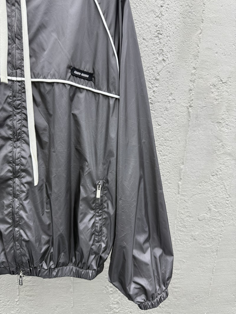 Miu Miu Zipper Hooded Jacket 2 5