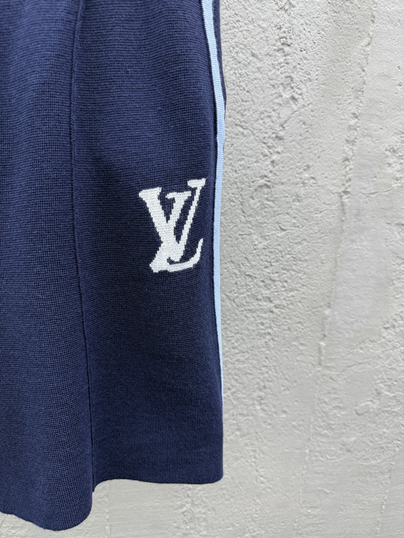 lv logo jacquard line elastic shorts 6