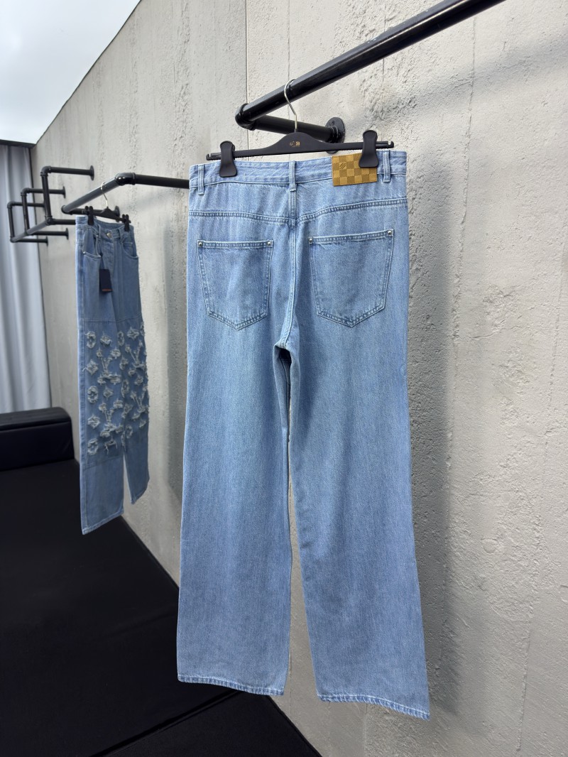 Lv washed and ripped jeans 1