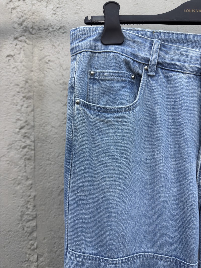 Lv washed and ripped jeans 3
