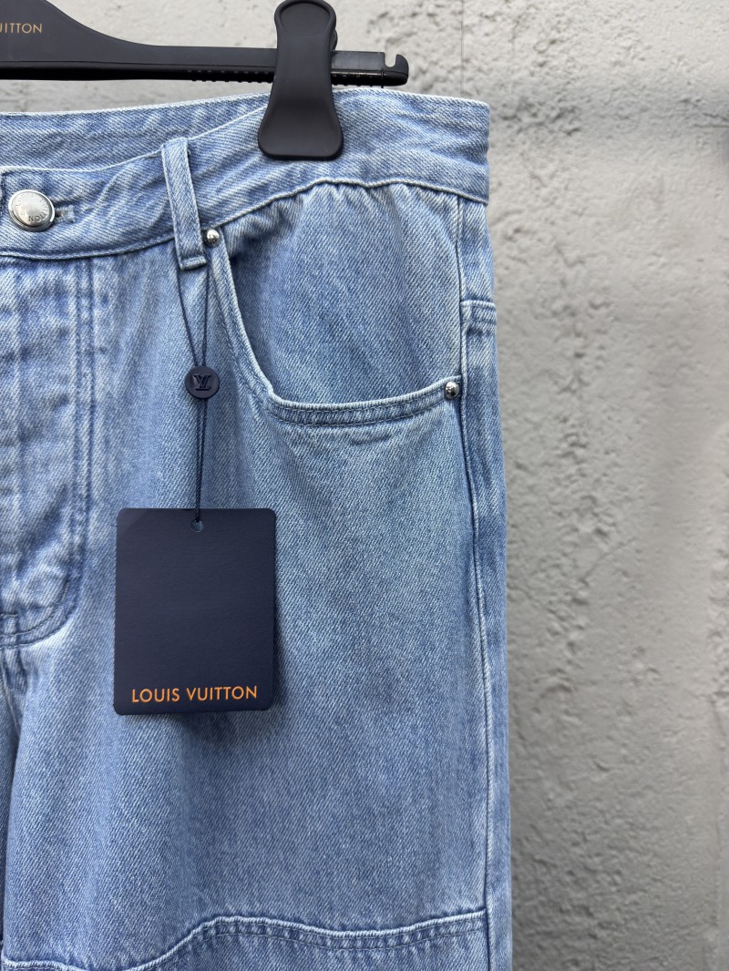 Lv washed and ripped jeans 4
