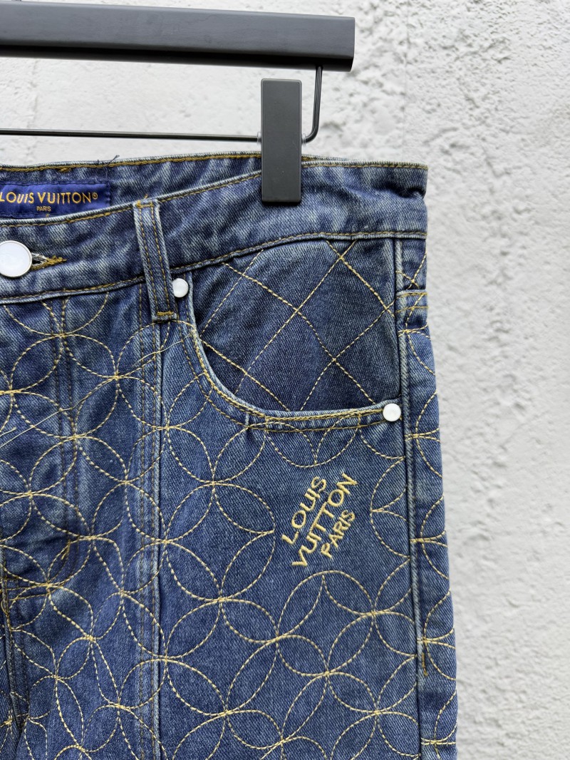 Lv Quilted Zipper Straight Leg Embroidered Jeans 4