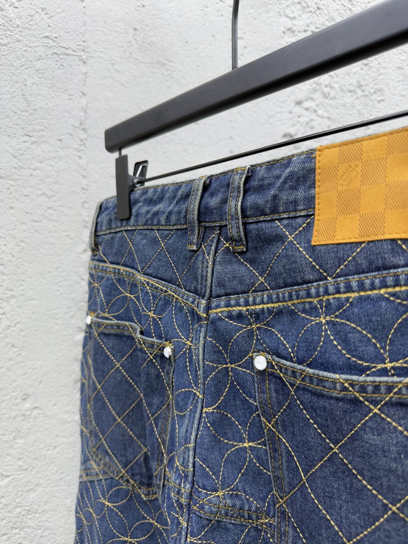 Lv Quilted Zipper Straight Leg Embroidered Jeans 8
