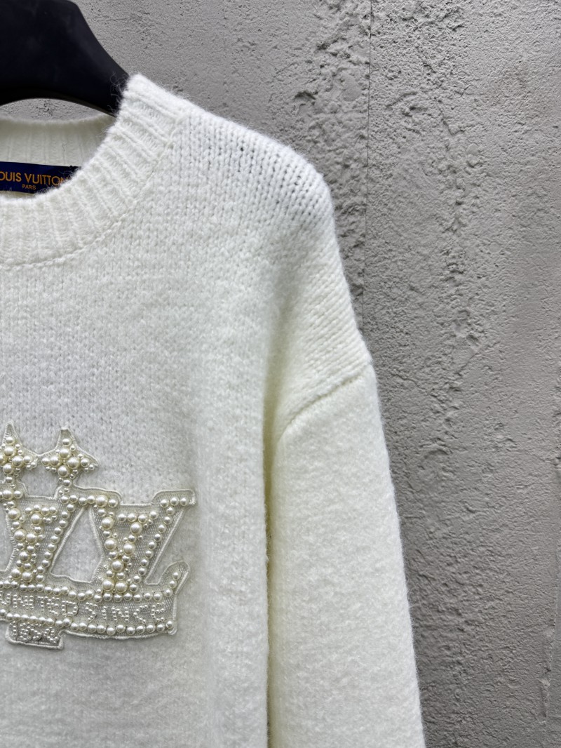 LV Embroidered Pearl Logo Knit Sweater 4