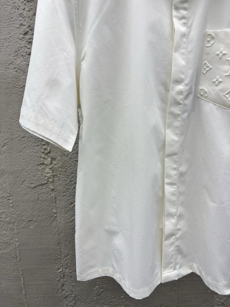 LV Monogram Pocket Short-Sleeve Shirt 1 5