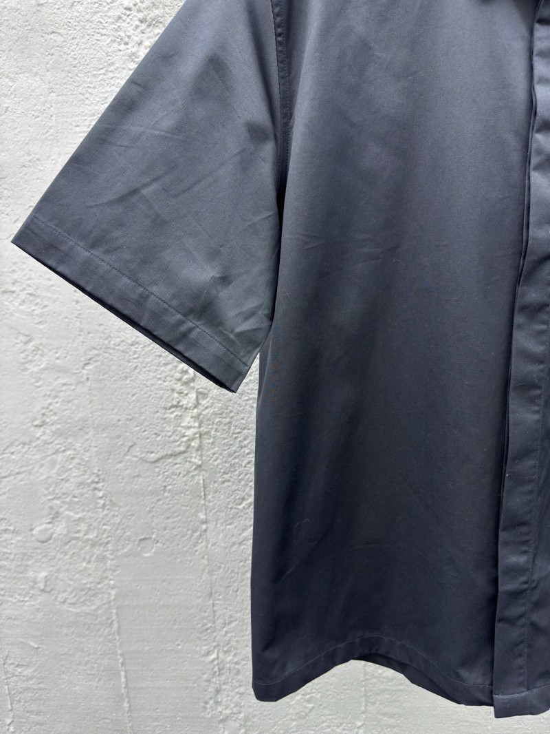 LV Monogram Pocket Short-Sleeve Shirt 2 5