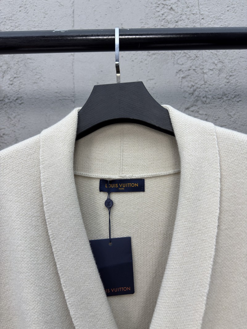 LV Hand-stitched logo wool cardigan 2