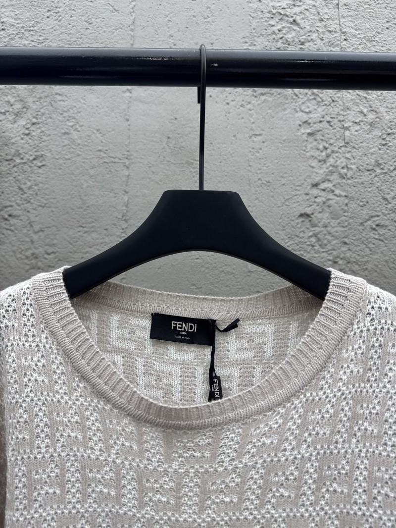Fendi Solid Color Round Neck Long Sleeve Sweater 2