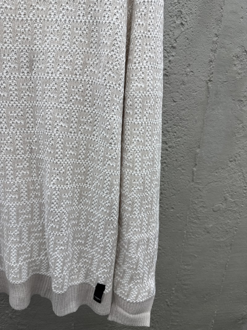 Fendi Solid Color Round Neck Long Sleeve Sweater 6