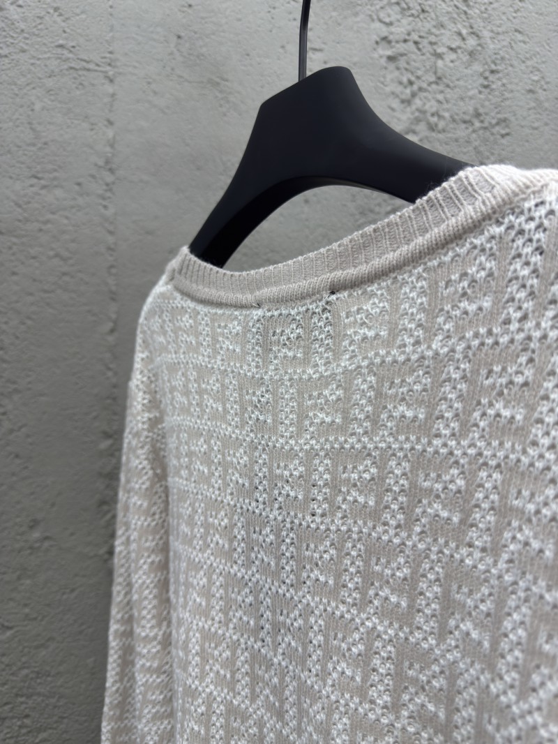 Fendi Solid Color Round Neck Long Sleeve Sweater 8