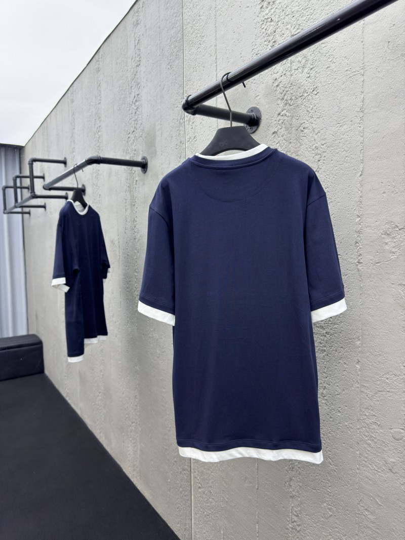 Prada Round Neck Micro Logo Straight Short Sleeve T-Shirt 1 1