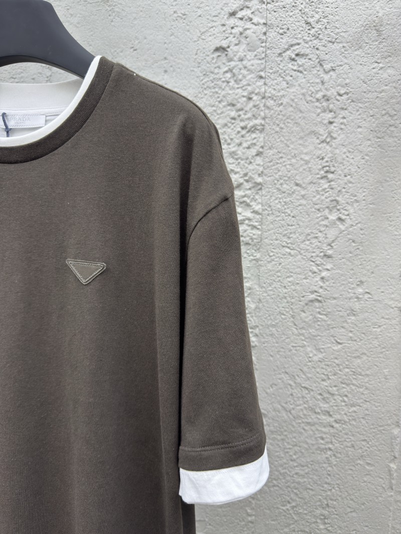 Prada Round Neck Micro Logo Straight Short Sleeve T-Shirt 2 4
