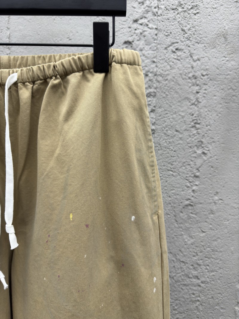 Maison Margiela Splatter-Print Casual Pants 4
