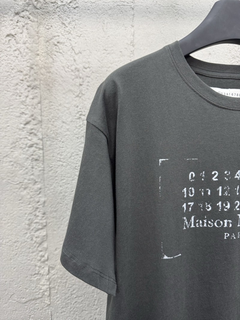 Maison Margiela Worn Digital Print Short-Sleeve 1 3