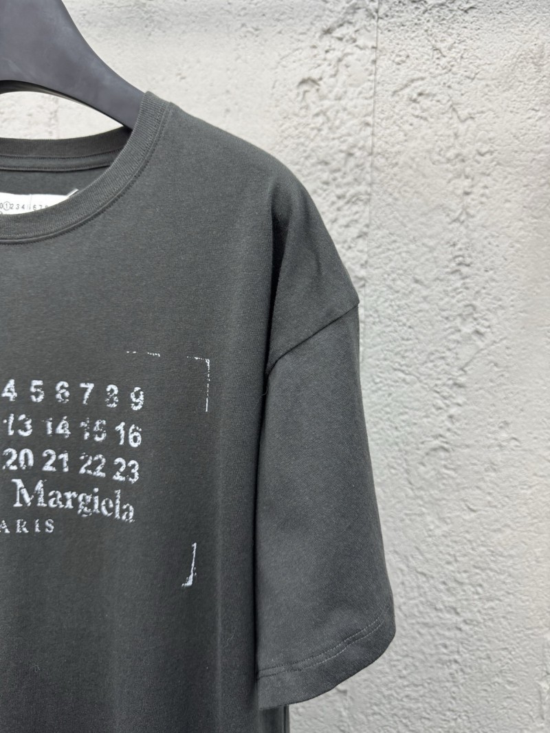 Maison Margiela Worn Digital Print Short-Sleeve 1 4