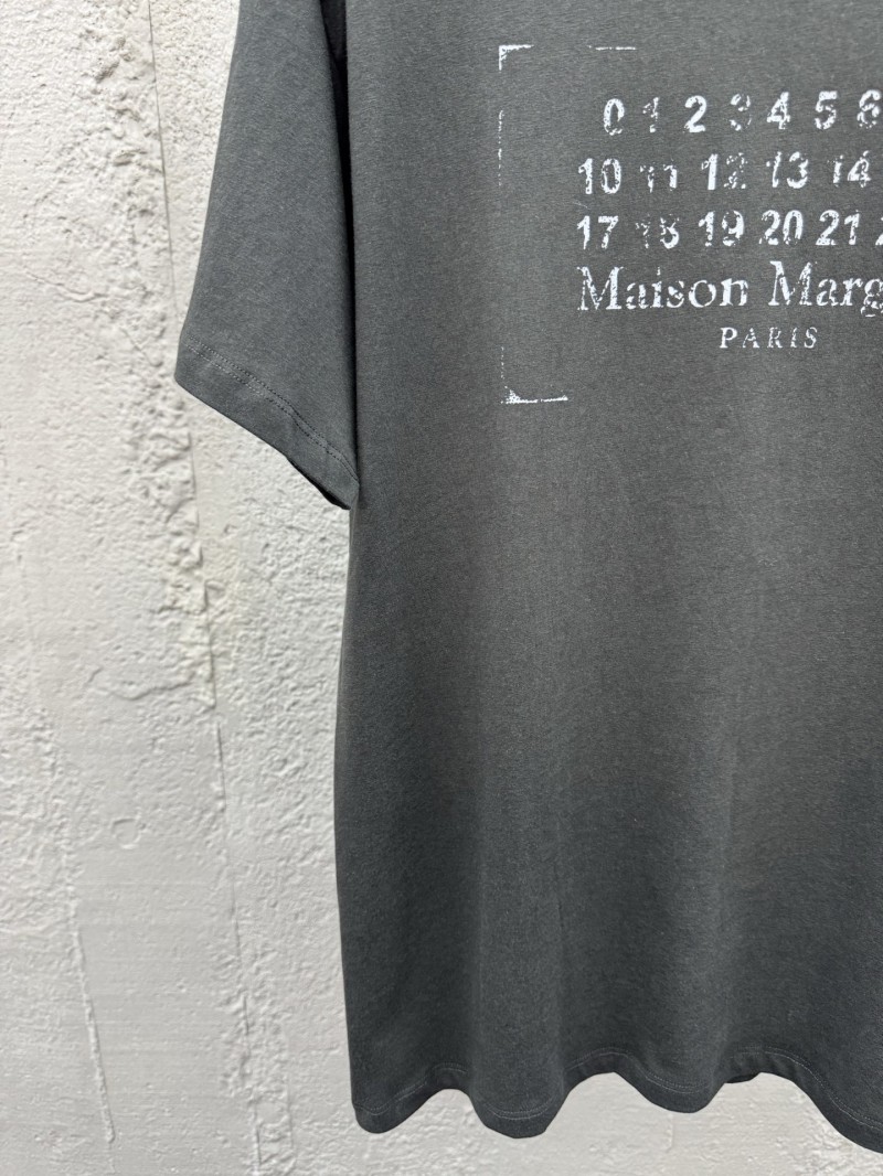 Maison Margiela Worn Digital Print Short-Sleeve 1 5