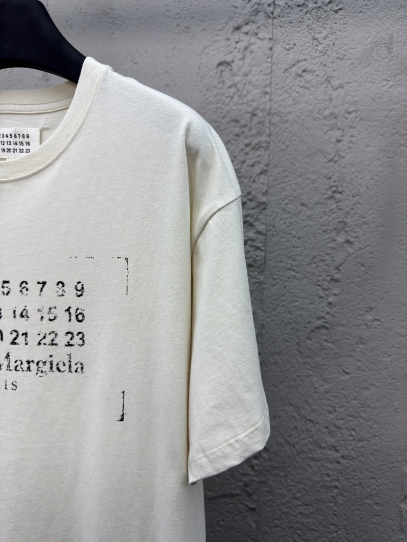 Maison Margiela Worn Digital Print Short-Sleeve 2 4