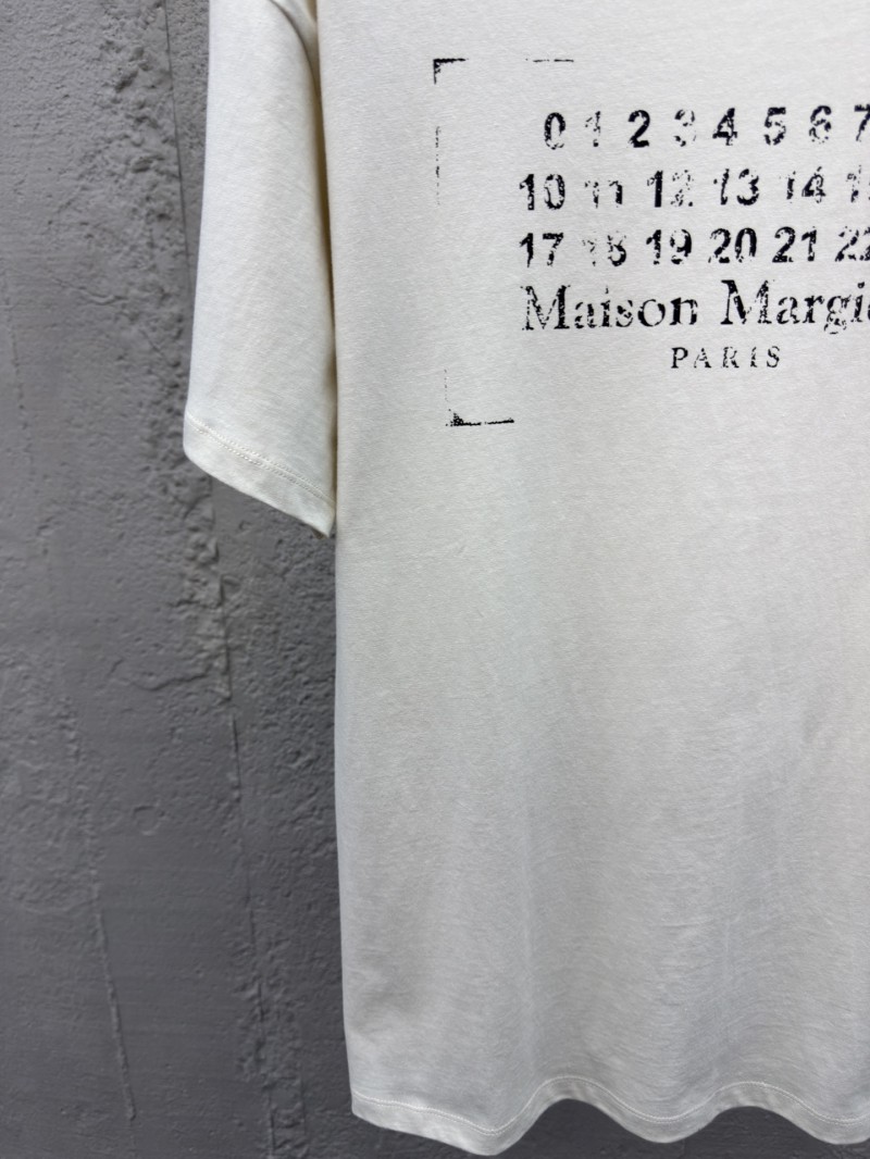 Maison Margiela Worn Digital Print Short-Sleeve 2 5