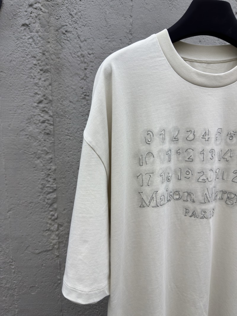 Maison Margiela Micro-Logo Stitching Decorated Short-Sleeve T-Shirt 3