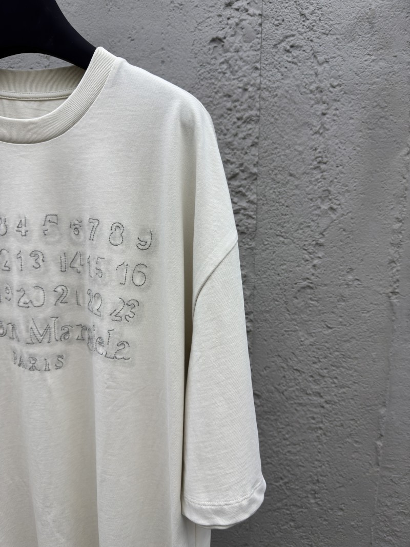Maison Margiela Micro-Logo Stitching Decorated Short-Sleeve T-Shirt 4