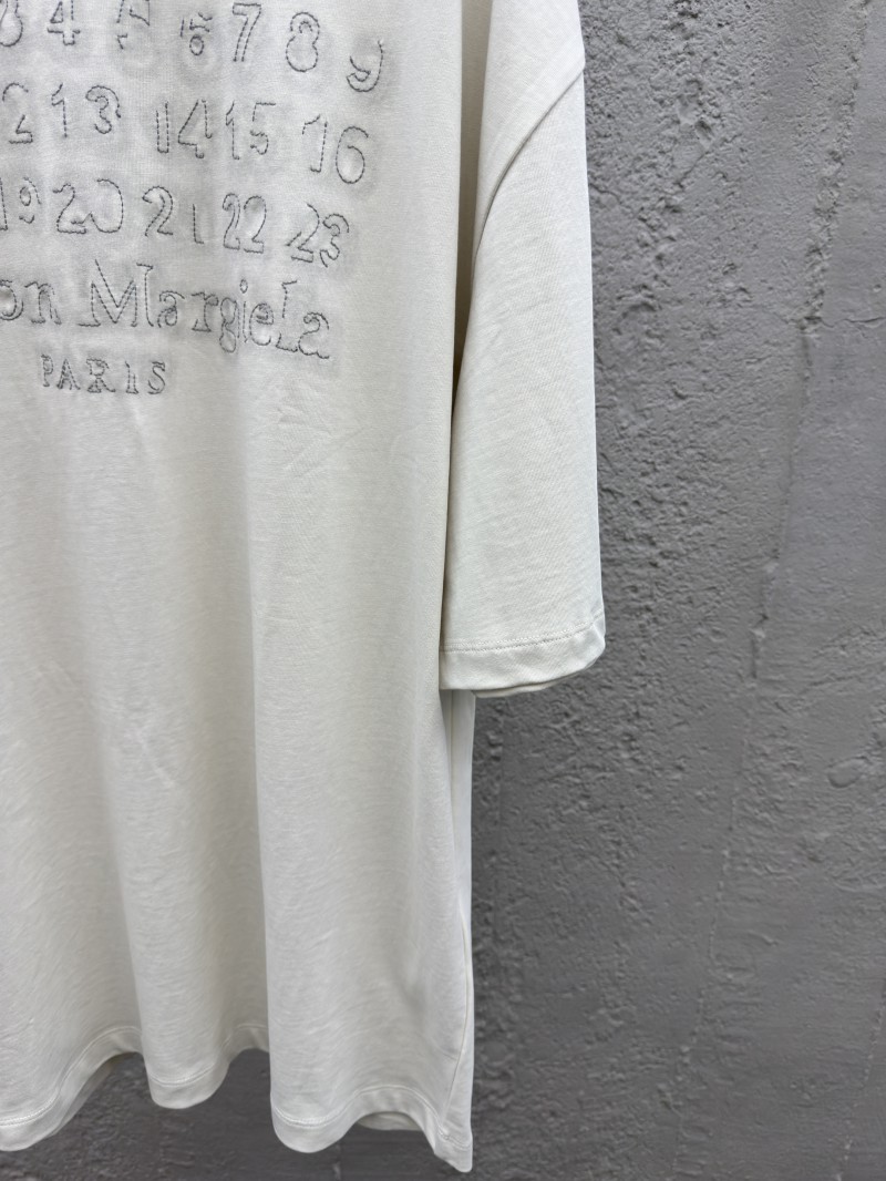 Maison Margiela Micro-Logo Stitching Decorated Short-Sleeve T-Shirt 6