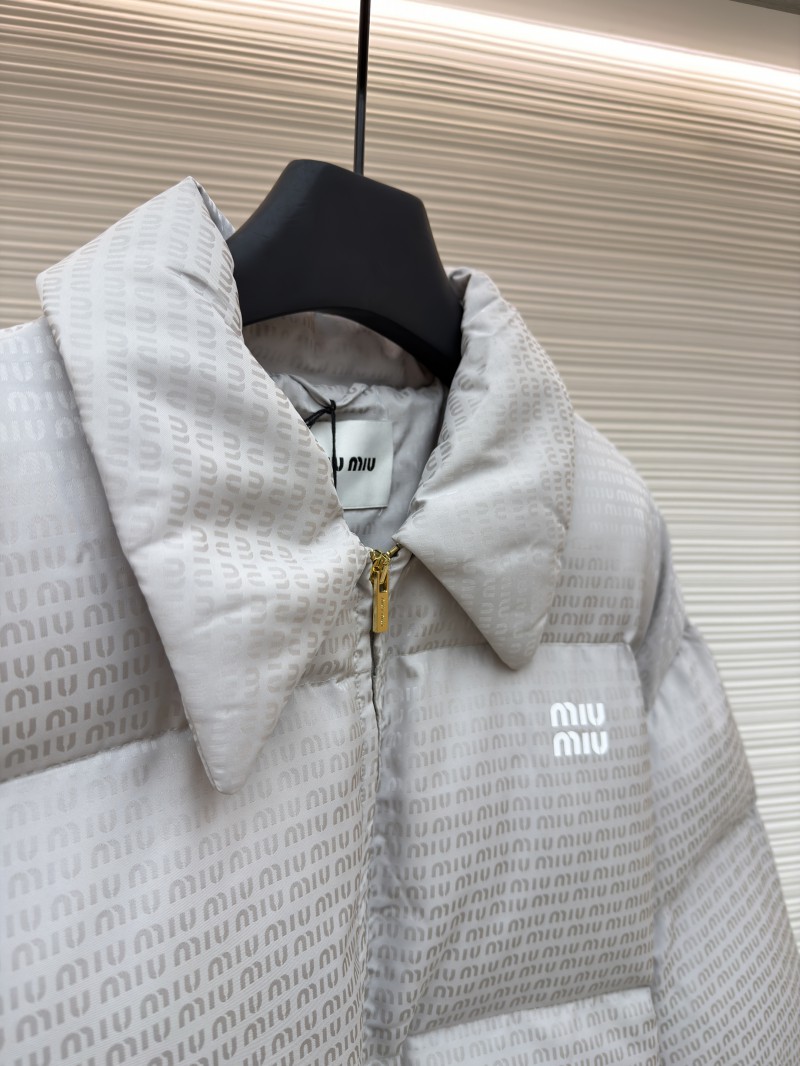 Miu Miu Full-Print Jacquard Lapel Down Jacket 1 7