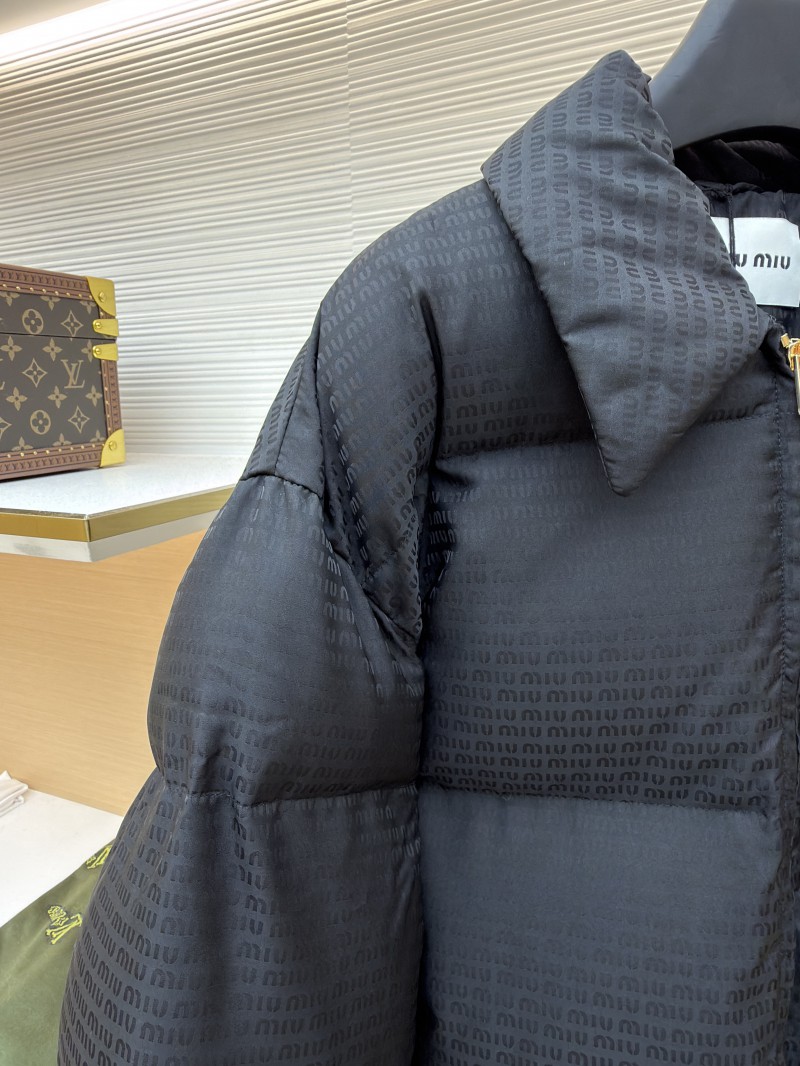 Miu Miu Full-Print Jacquard Lapel Down Jacket 2 3