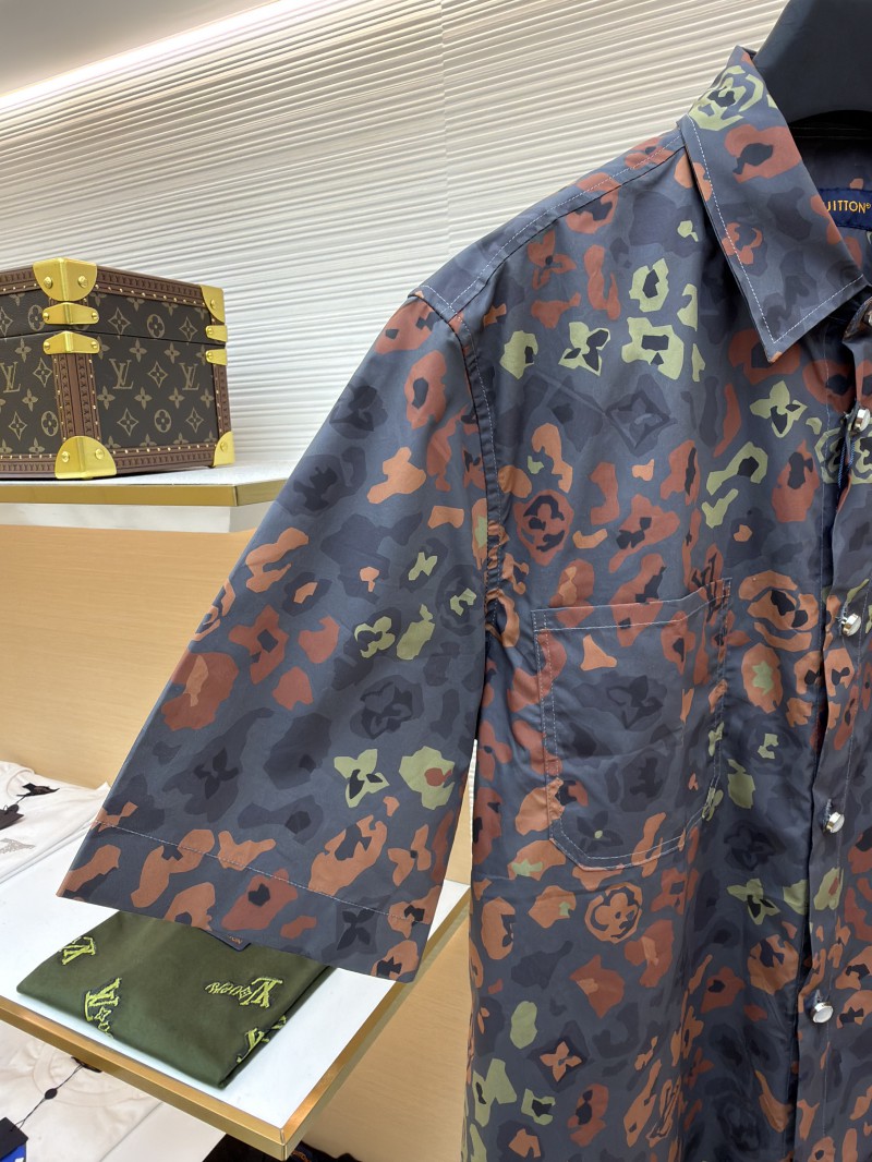 LV Printed Short-Sleeve Workwear Shirt 3