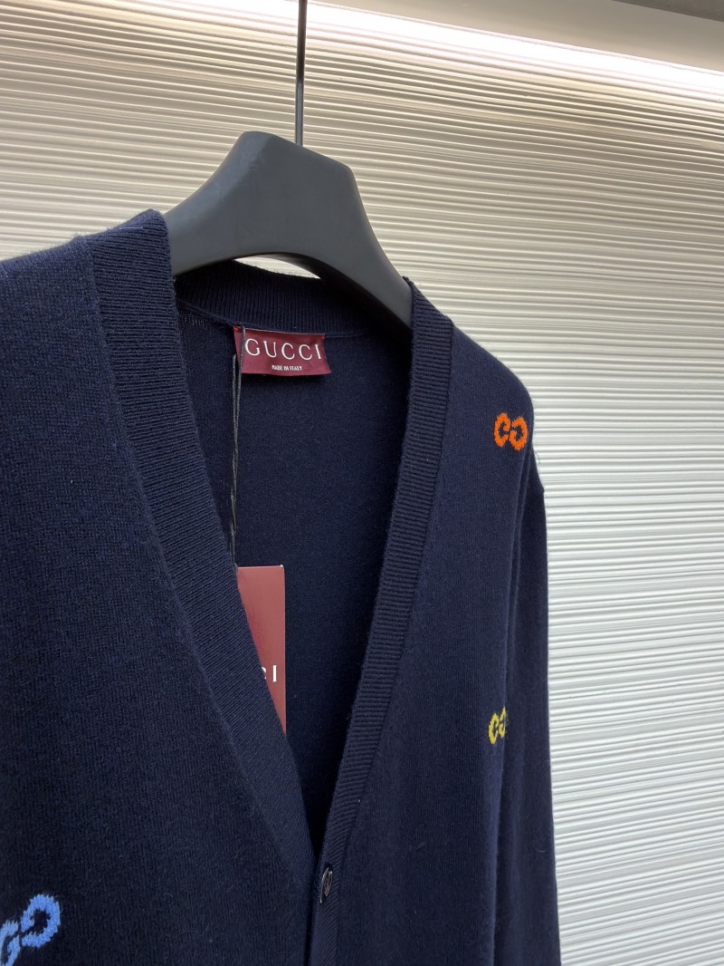 Gucci V-neck single-button long-sleeve wool sweater 7