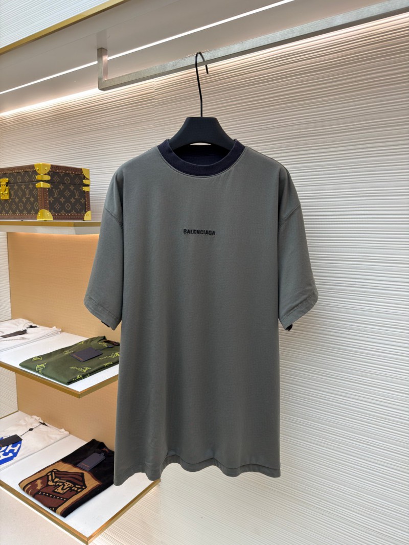 Balenciaga Reversible Double-Layer Crew Neck Short Sleeve 2