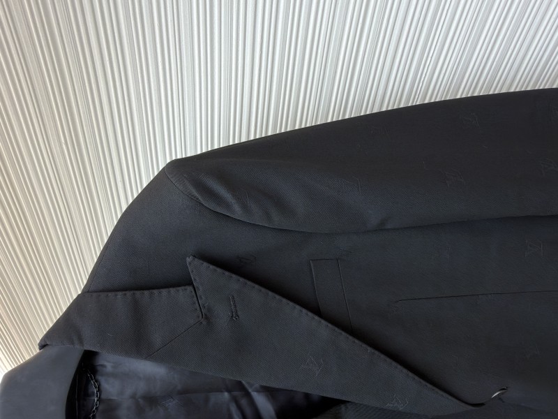 LV Blason Jacquard Single-Breasted Solid Suit 4