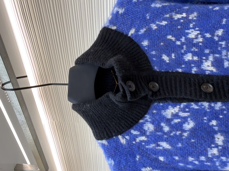 LV Wavy Snowflake Knit Cashmere Sweater 2