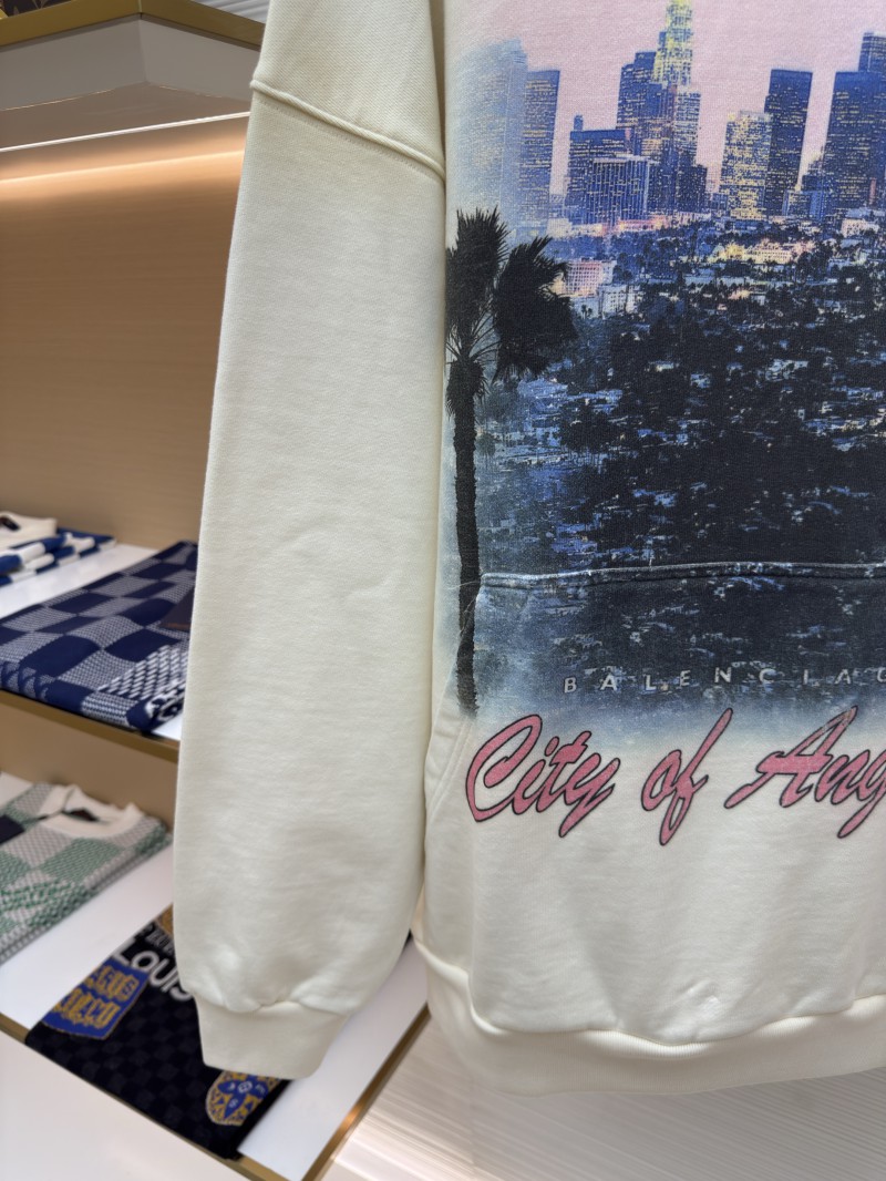 Balenciaga City Nightscape Print Hooded Sweatshirt 1 5