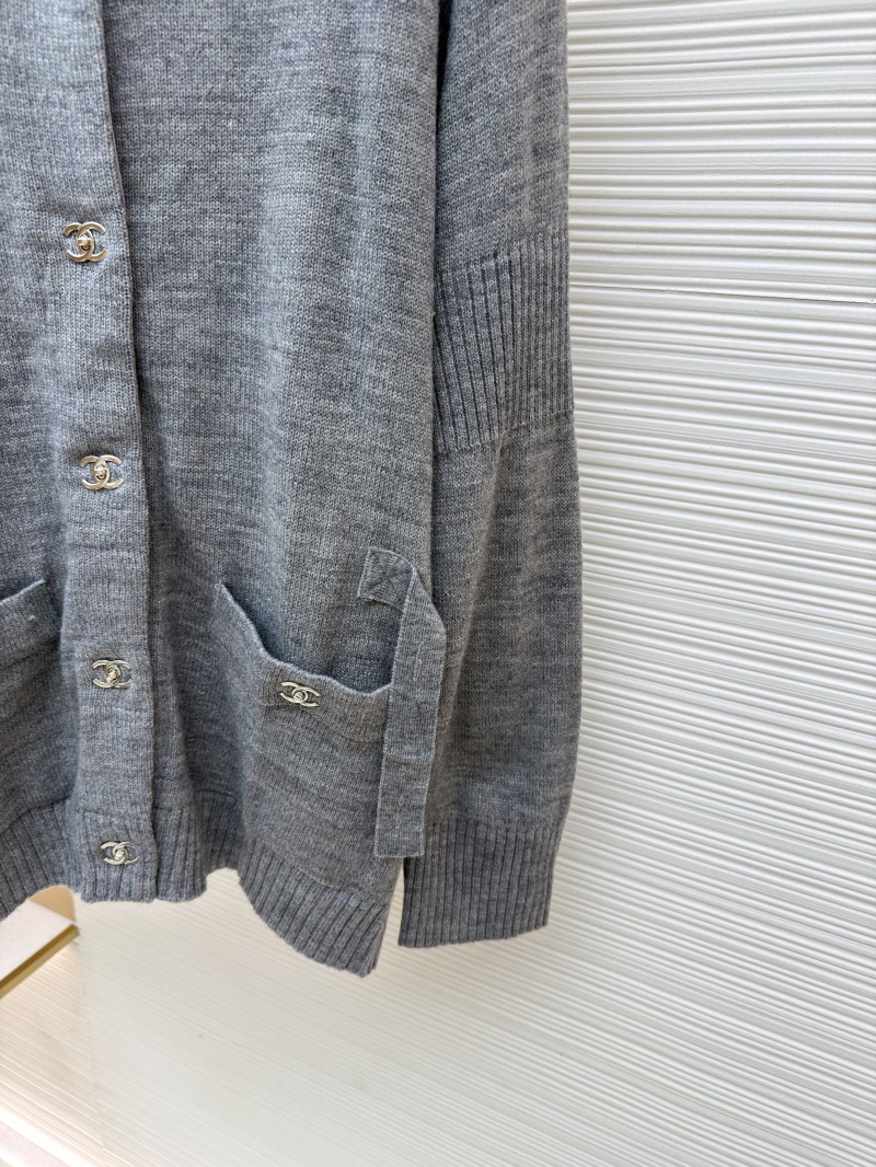 Chanel Solid Color Crew Neck Single-Button Long-Sleeve Knit Sweater 2 6