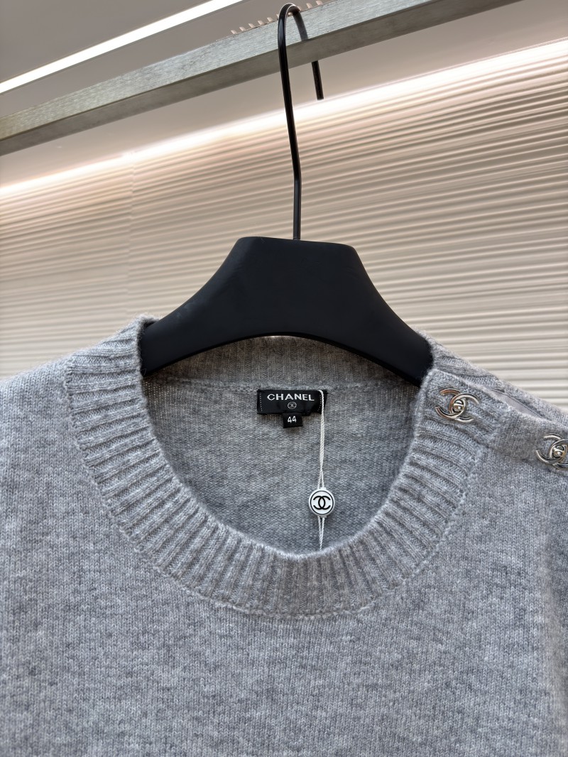 Chanel Bookbag Buckle Long-Sleeve Sweater 2 2