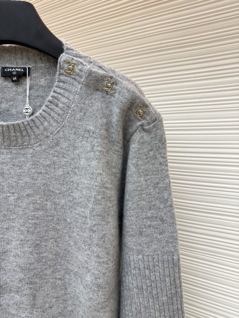 Chanel Bookbag Buckle Long-Sleeve Sweater 2 4