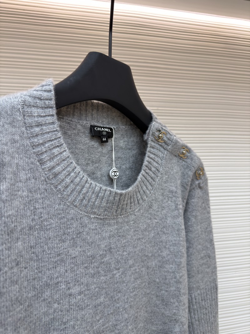 Chanel Bookbag Buckle Long-Sleeve Sweater 2 7