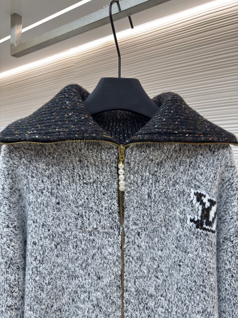 LV Letter Print Zipper Collar Long-Sleeve Knit Sweater 4